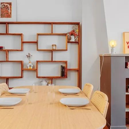 Loft Briques Rouges - Parking, Metro Apartment *